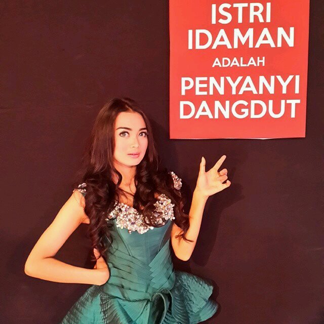 #Penyanyi #Dangdut #Pedangdut #Biduan Wika Salim, Ernie AB, Citra icikiwir, KDI, #contact @Artist_Manager 085338805555