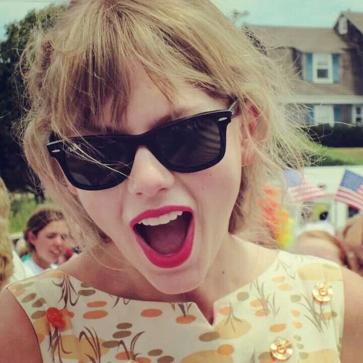 I love @taylorswift13 and @HunterHayes SO much!!
@taylorswift13 answered me once on ask.fm on her 23rd B-day :D @KEDS_UK FOLLOWS! #ProudEgyptianSwiftie