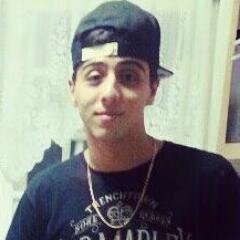Não tem errado,certo,melhor,pior,diferente,estranho,anormal ou comum. Tem o que te faz feliz e o que você quer,que é oq realmente importa.