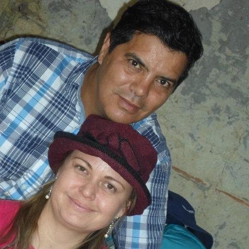 Venezolano, Demócrata y liberal.  Ing. Petroleo. TSU geología y Minas, Micropaleontólogo, Trabajador social,  ExPDVSA... Hasta panadero...