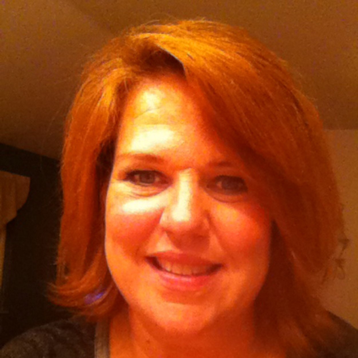hairstylist, wife and very proud mom of 3 girls