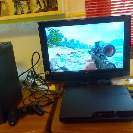 Facebook - https://t.co/ohF0C8sdSx //Dibujante Manga// Hardcore Gamer de 14 años// Amo la saga Far Cry // Mi mejor amigo es mi rifle de plasma A3-21 //