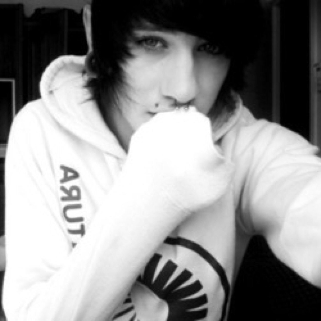 dexthwillreign's profile picture. depression is rage spread thin.