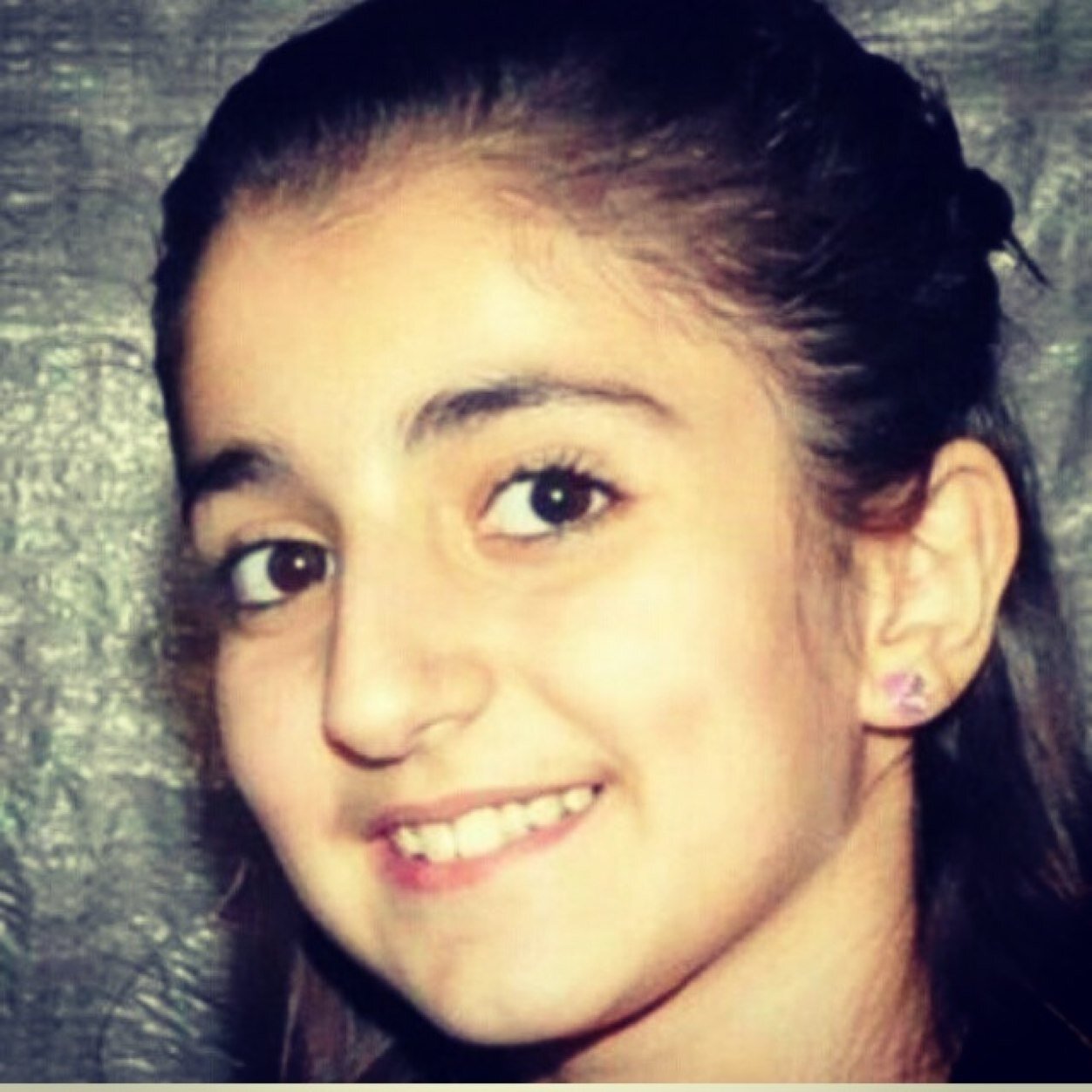 Shikoo258's profile picture. أحب صديقتي اعشقهااا بل هي اكسجيني الذي لا أستغني عنه انها سعادتي وفرحي أسعدها الله كما اسعدتني (خديجه )