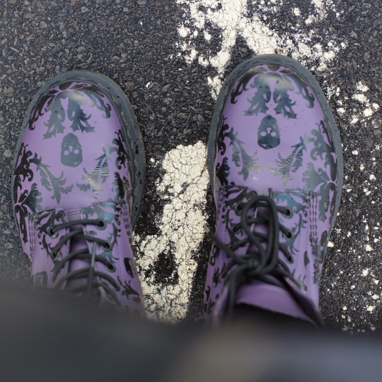 Avid reader, Life documentor and Craftaholic.
 Life is too short to wear boring socks