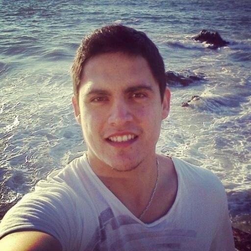 Esta sociedad ya ni se mira a los ojos, amante de los viajes y de la buena vida.