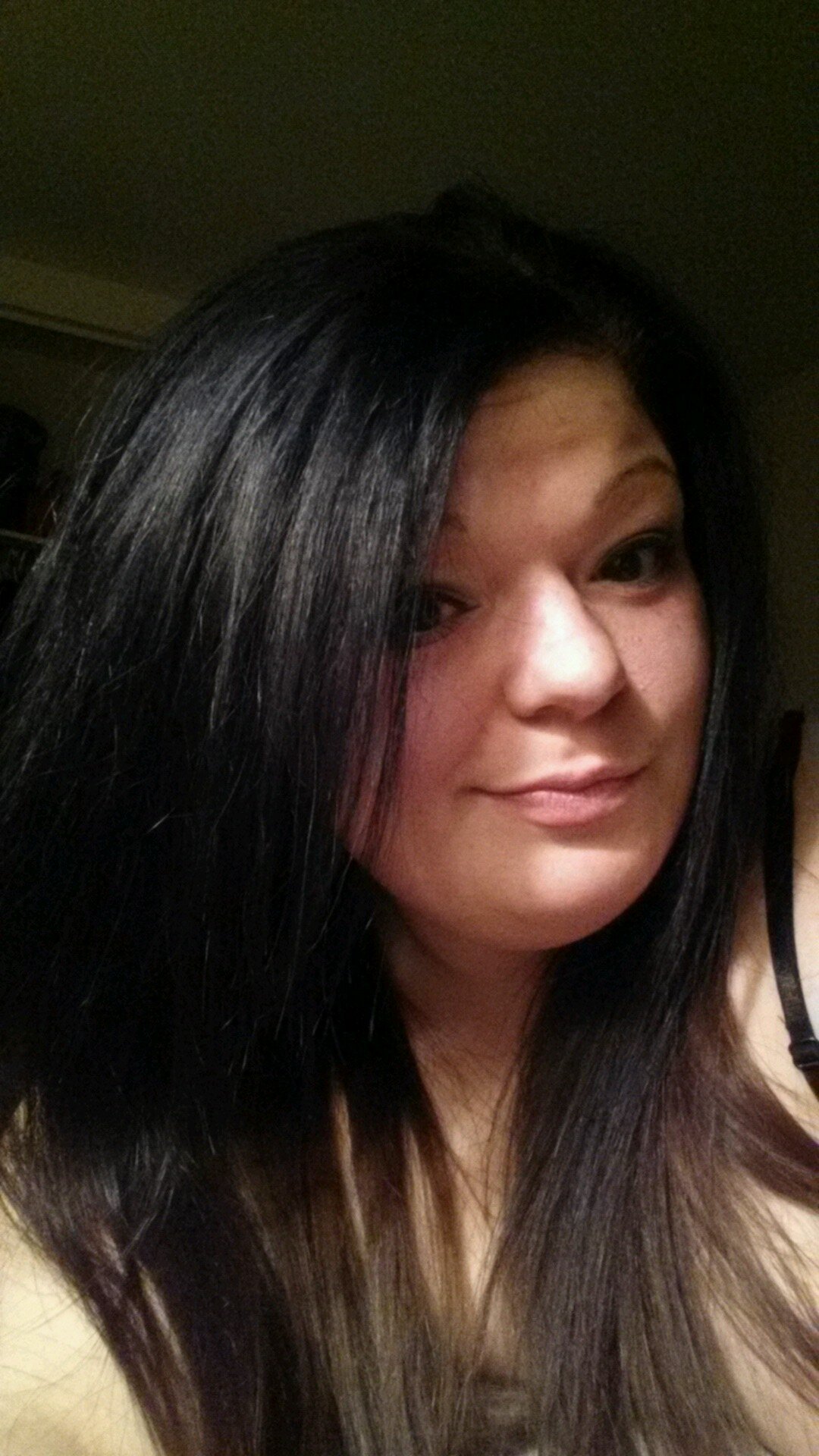 live.laugh.love.tweet follow me on ig @lovedont_livehere412