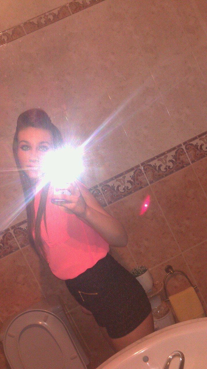 Vivo la vida a mi manera sin importarme lo que diga la gente! ;)