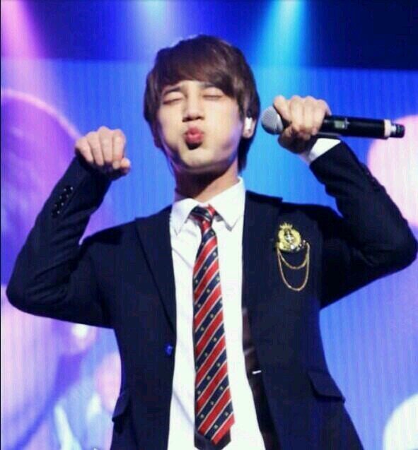 超新星グッズ垢 超新星ライブグッズお譲りします 写真セット スタンプシールセット お菓子缶 缶バッチセットになります Http T Co 8qm2imfqsj