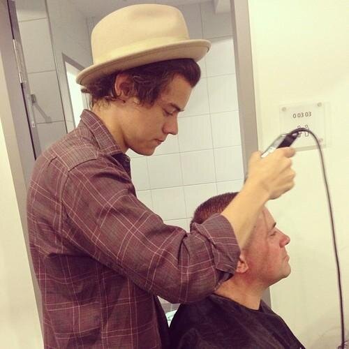 hiiiiii. its @covenstyles follow back pls