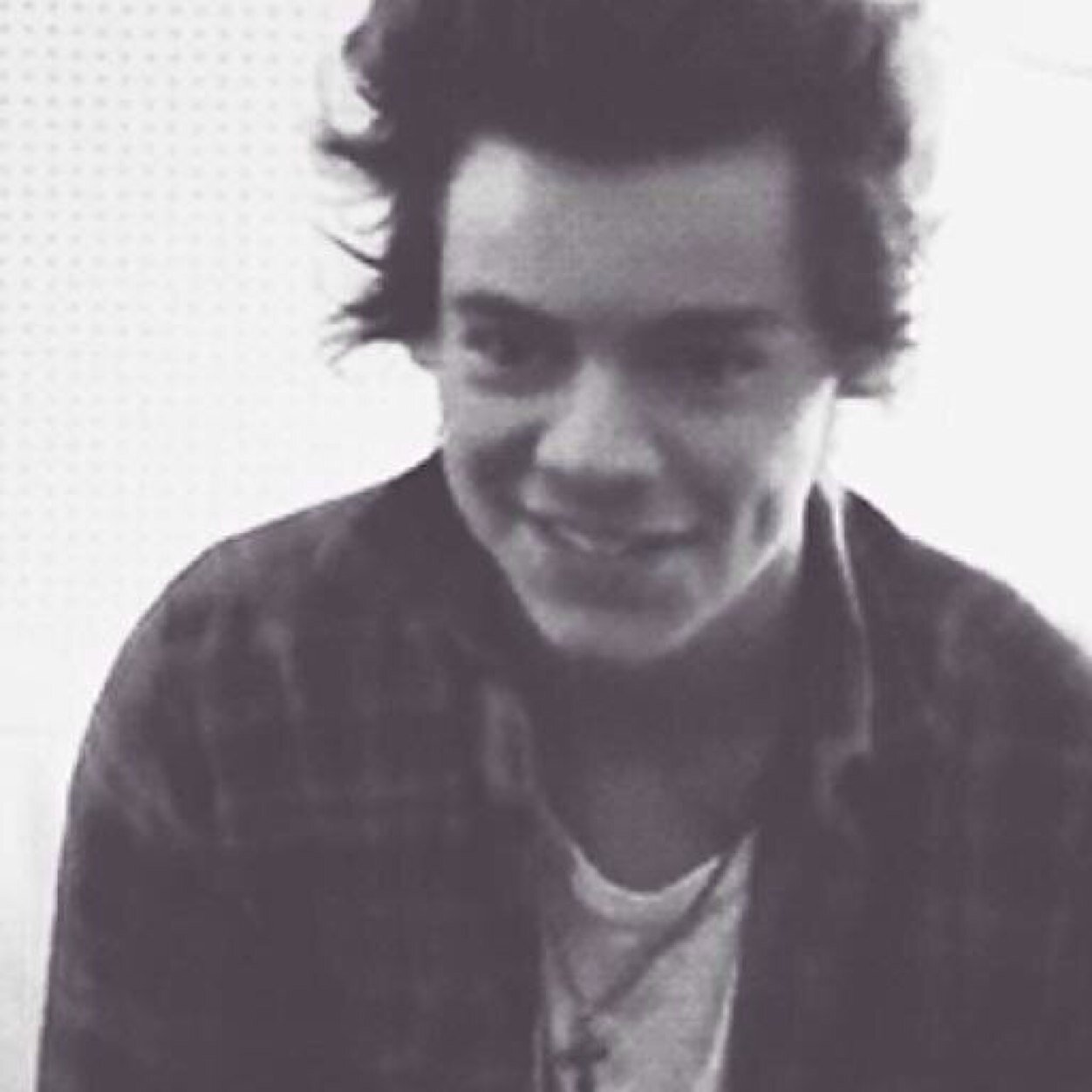 yay u got a free follow from @ilymharry