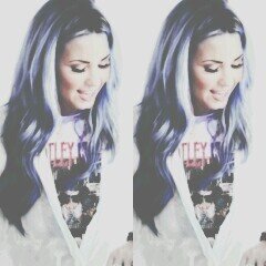 beware i bite haha no i dont☺ just tweet me im friendly..i think :P . kik- yoourlovato. Ily @brooksjai_1 ❤