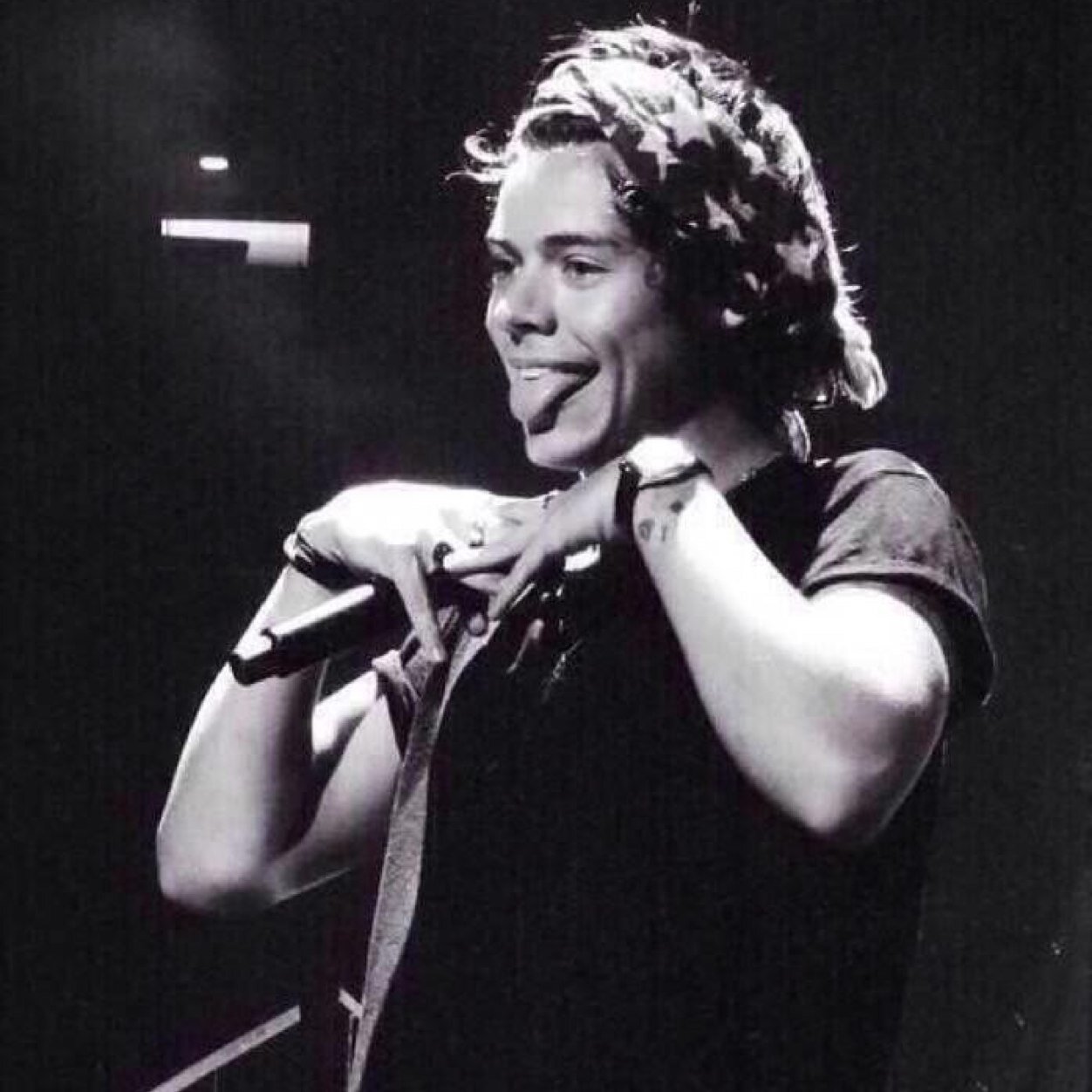 free follow from @hemmokiss
Ily xx