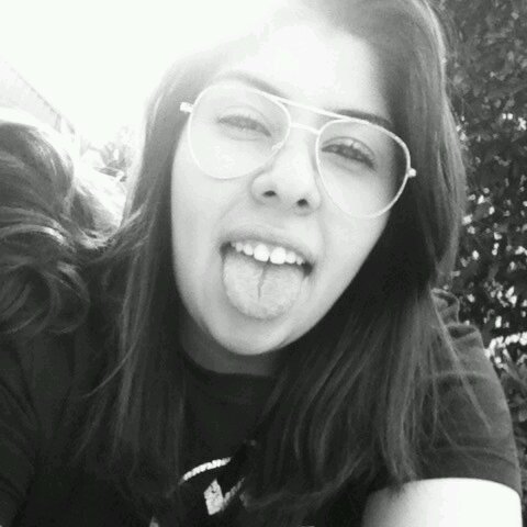 O melhor presente Deus me deu, a vida me ensinou a lutar pelo que é meu... (8) http://t.co/Z42nqNIt2r