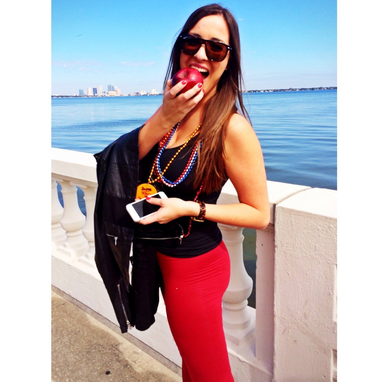 abermudezzz's profile picture. 