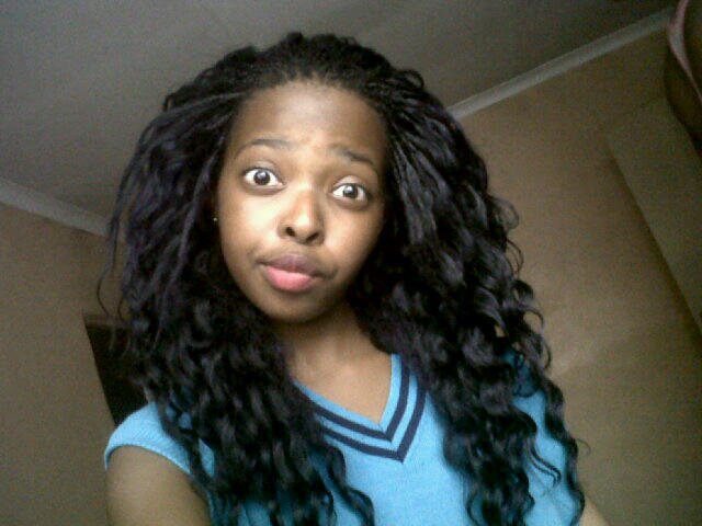 Talkative,hyper,cute,loving,crazy,weird etc... I love my people♥ #EPIC #BELIEBER..PWEETY G▲NG...God's child