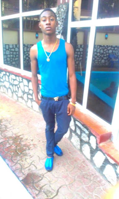 *•.¸♥¸.•*´smh.......