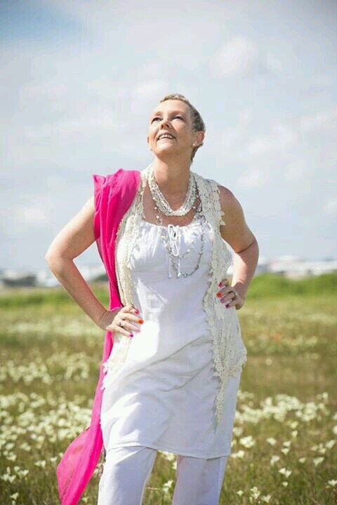 Live Life, Cancer Survivor,  Motivator,  Mom,  Businesswoman