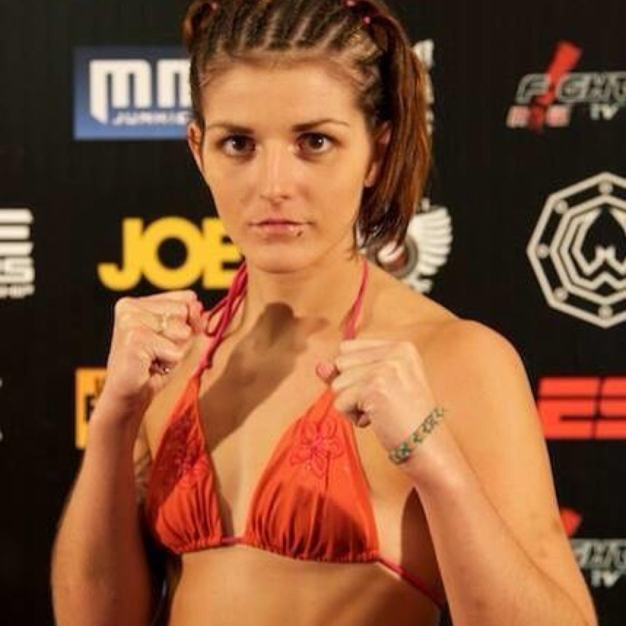 Pro muay thai and MMA fighter @CombatAthletic
