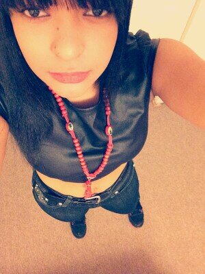 Aury_03's profile picture. 