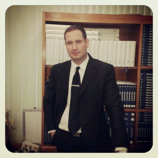 Abogado / Lcdo. en Administración Msc. Finanzas. Socio-Fundador HRAH Consultores & Asoc.