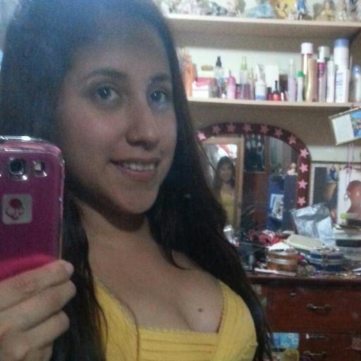 SandraValera5's profile picture. Estudiante de Administración y Marketing. trabajo en LAN. Amo a mi hija...Me encanta bailar, la música, sonreirle a los problemas y vivir la vida.