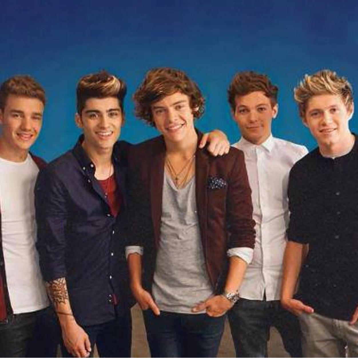 i love the janoskians and 1d