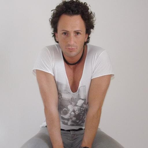 cantante chitarrista autore
