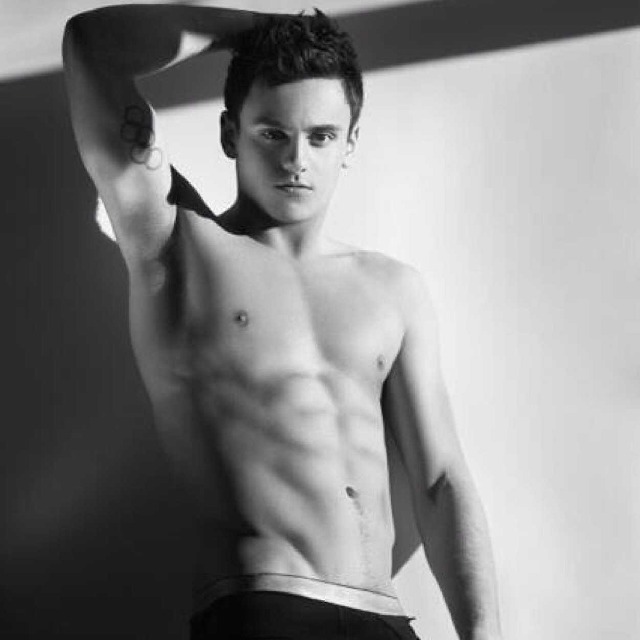 Supporting @TomDaley1994 all the way! ✌Ask for a follow back✌