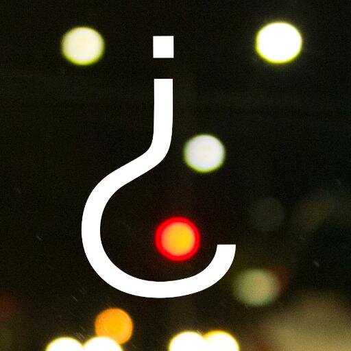 totaltr4sh's profile picture. The Pointless Snide Remarks of Hammerheaded Sharks