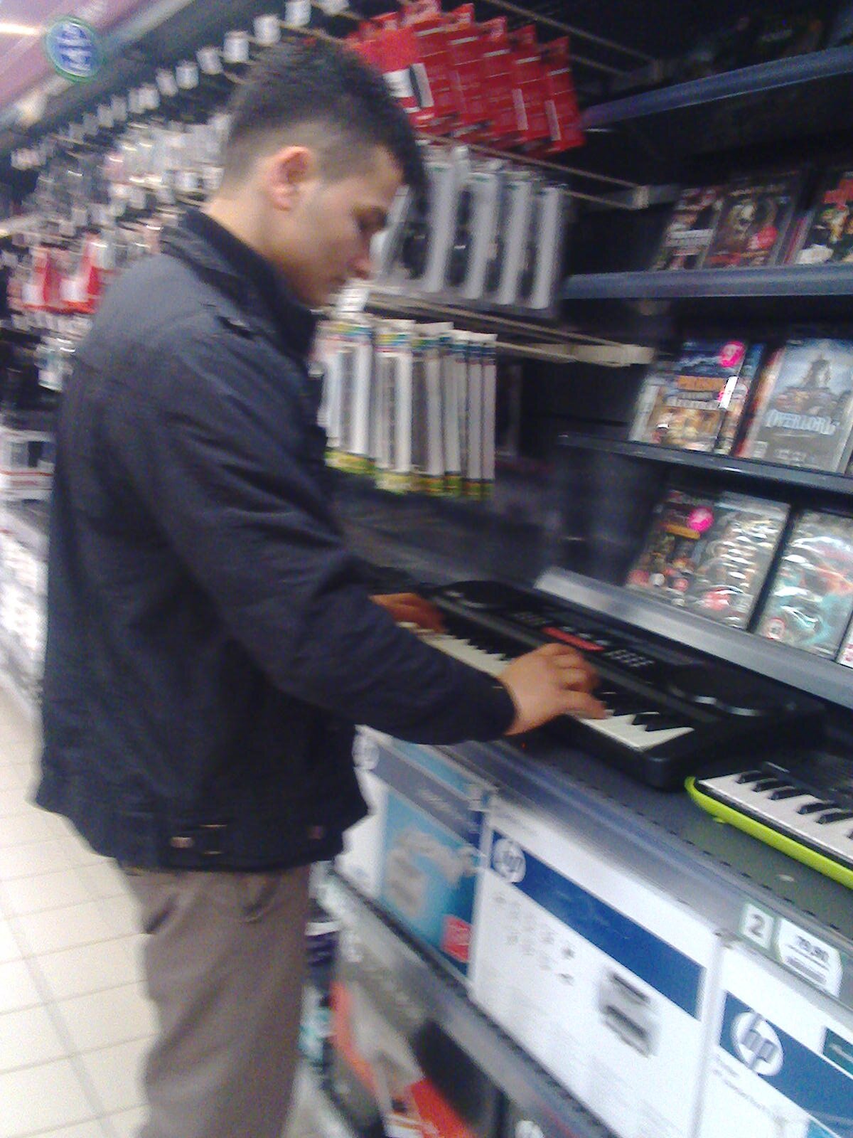 YldrmOy's profile picture. 