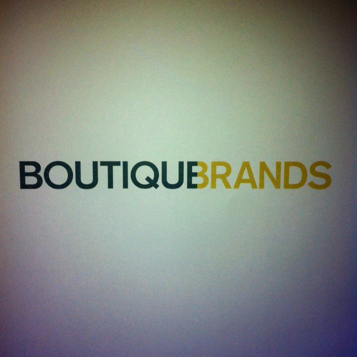 The world's best hair care, in NZ: Davines, Olaplex, O&M, Oribe, R+Co, Sans, Cezanne, Rockfoil and more.