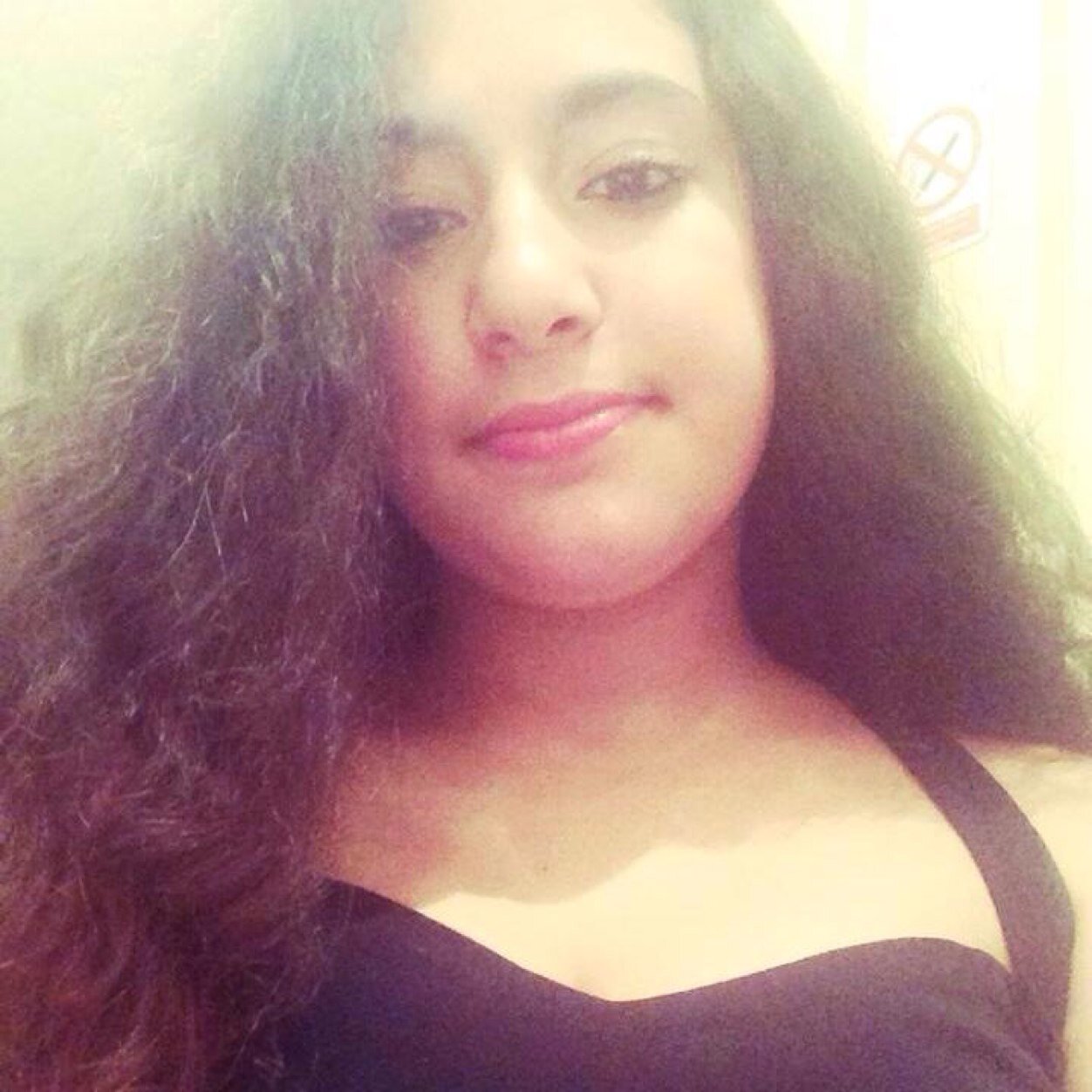 Everyone wants,
HAPPINES.
No one wanta,
PAIN.
But you cant have a rainbow,
without rain.