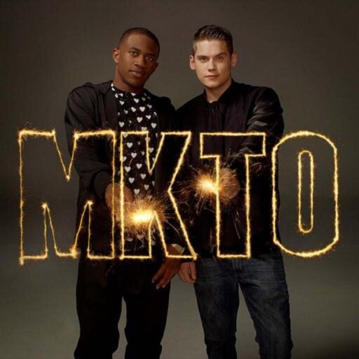Singapore based fan account for @WeAreMKTO #MKTOarmy WE LOVE MKTO! Dunchu? ;) MKTO and Malcolm follows.