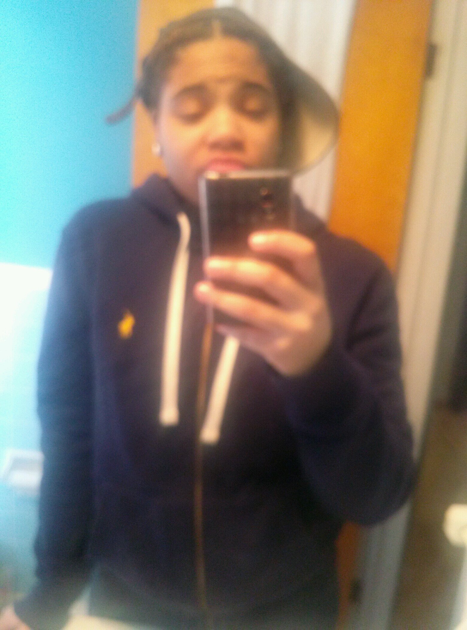 tired of niggas talkin this cash but real broke , kevin hart niggas cos everything they say a fuckin joke! (Sophomore')