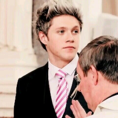 I love one direction  love my boys..... directioner all the way NIALLLLLLLL♥♥♥♥.... 17