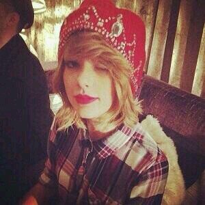 Selena de may jart|calum mi mugre bb ♡te adoro bby|Carita chequteta!♡ |Aus the best! |♡Loue bby ♡|