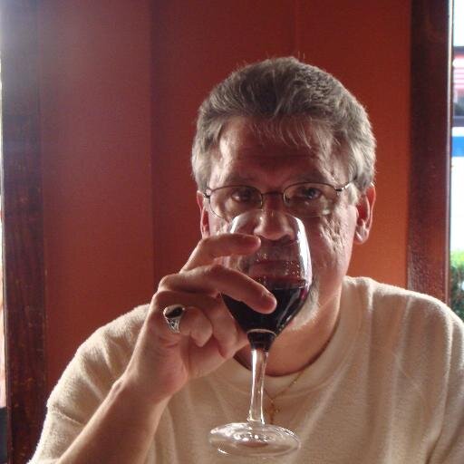 IT/GIS Sales, Golfer, Political History Junky, Conservative, Big Yankee Fan, Art Lover, Oenophile, Epicurean