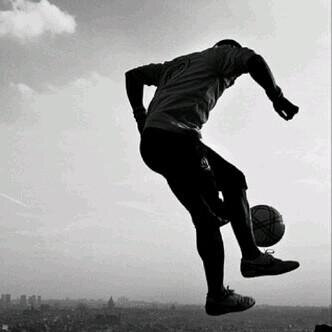 طالب في ﺎلمرحلہ الثانويہ  ﺎعشق #الهلال                         kik:.bader_305