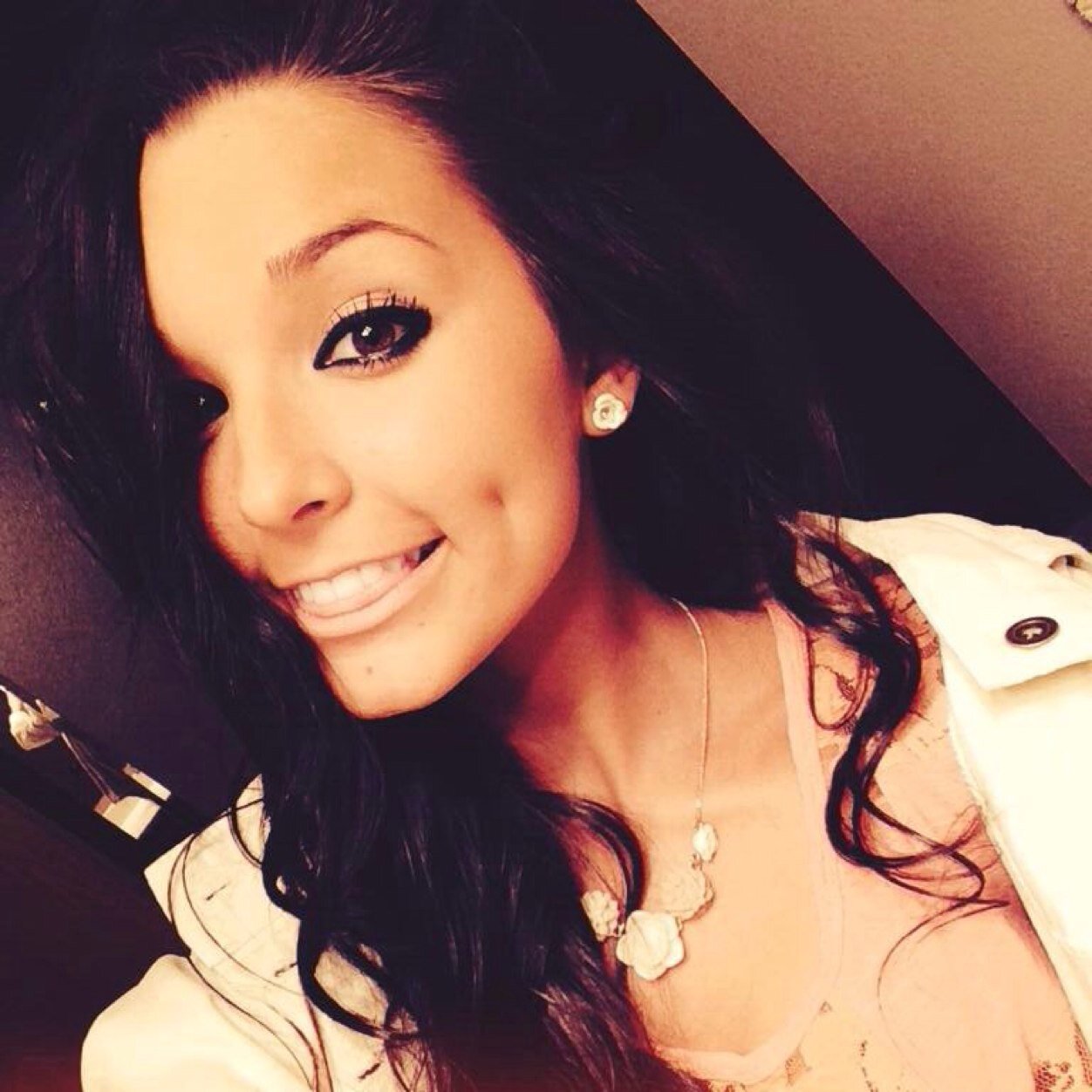 AutumnBrooke ❤️ Cheerleader ✨ 17 ❤️ taken by the best @TheoMpca✨ i love him ❤️ im very nice, but im am straight forward on saying things✨