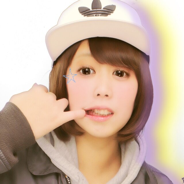 ポンコツ。オレンジ色。ちょっと変わってるってよく言われます。城山。山崎。杉総。ただ今大学2年生。