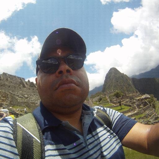 Gaúcho, Administrador, Consultor e Analista de Sistemas, fã carros/velocidade, ciclismo, viagens e aviação em geral.