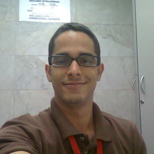Dios, mi familia y yo bajo tus alas estamos seguros