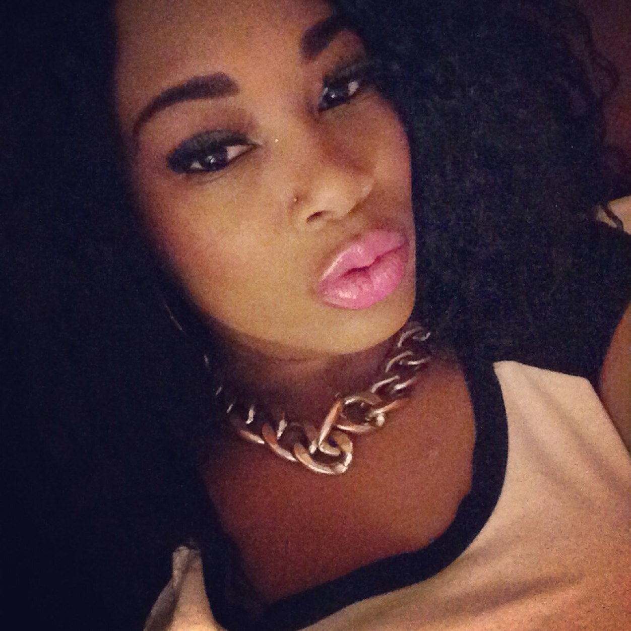 #TeamPINK™ #TeamLove Im the sweetest bitch you'll ever meet. #Teamiphone kiss my barrel and suck my bullets