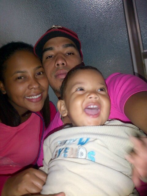 5/12- 16/12,Me encanta:Bailar,Escuchar música  y comer CHOCOLATE...!!!Ah se me olvidaba #SIGUEMEYTESIGO #TEAMFOLLOWBACK  TeAMO Hijo♥