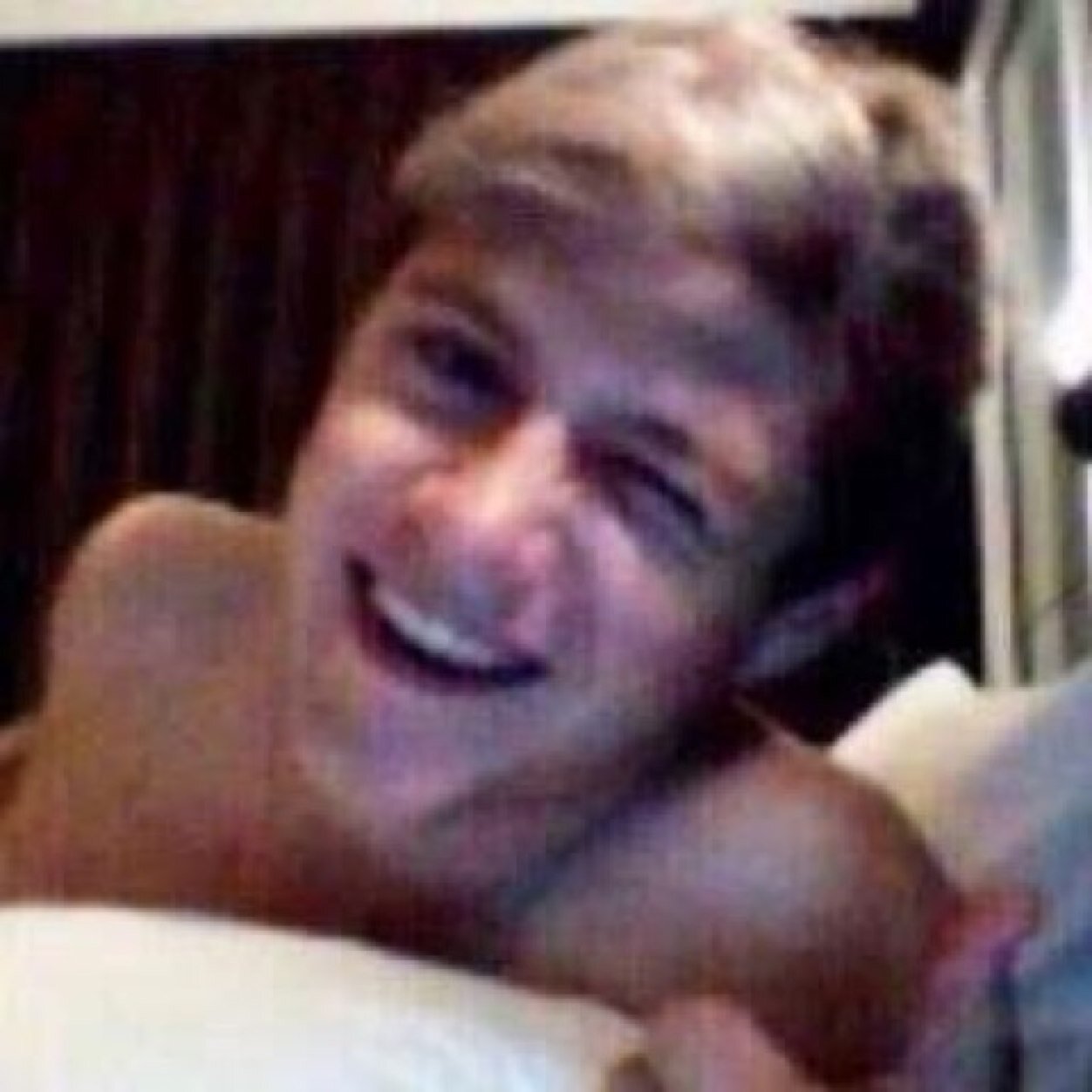 FOLLOW @ifukzarry & @IAmTaylorMariex OR I UNFOLLOW