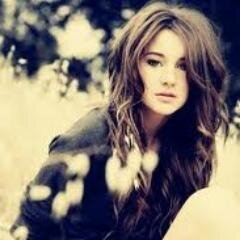 Follow me! Im limited. :D