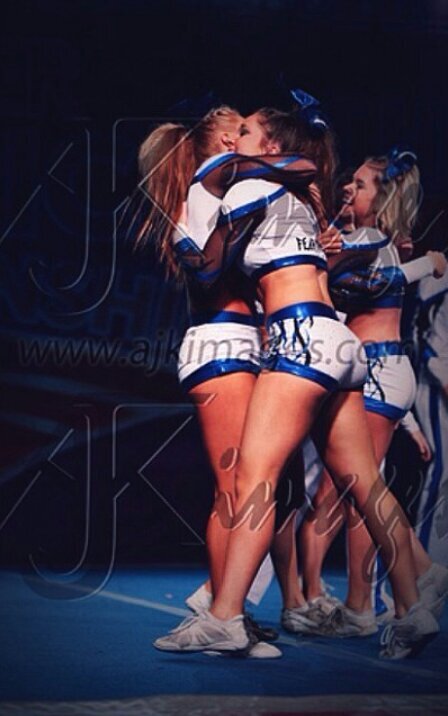 turntocheer's profile picture. When everythings going wrong, just turn to cheer! follow me! i will follow back!