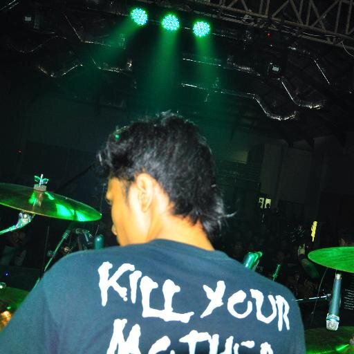 Belajar apa yang bisa di pelajari | 290390 | Low Profil | playing drums is my hobby