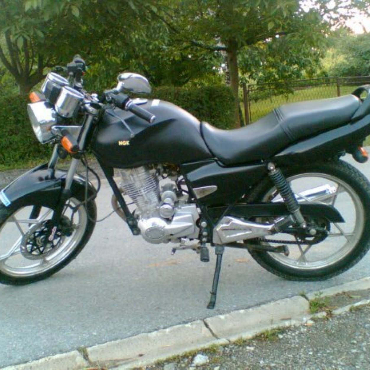 simon3918's profile picture. 